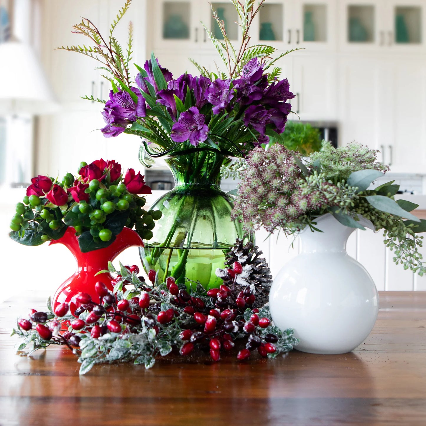 Hibiscus Glass Red Bud Vase  vietri