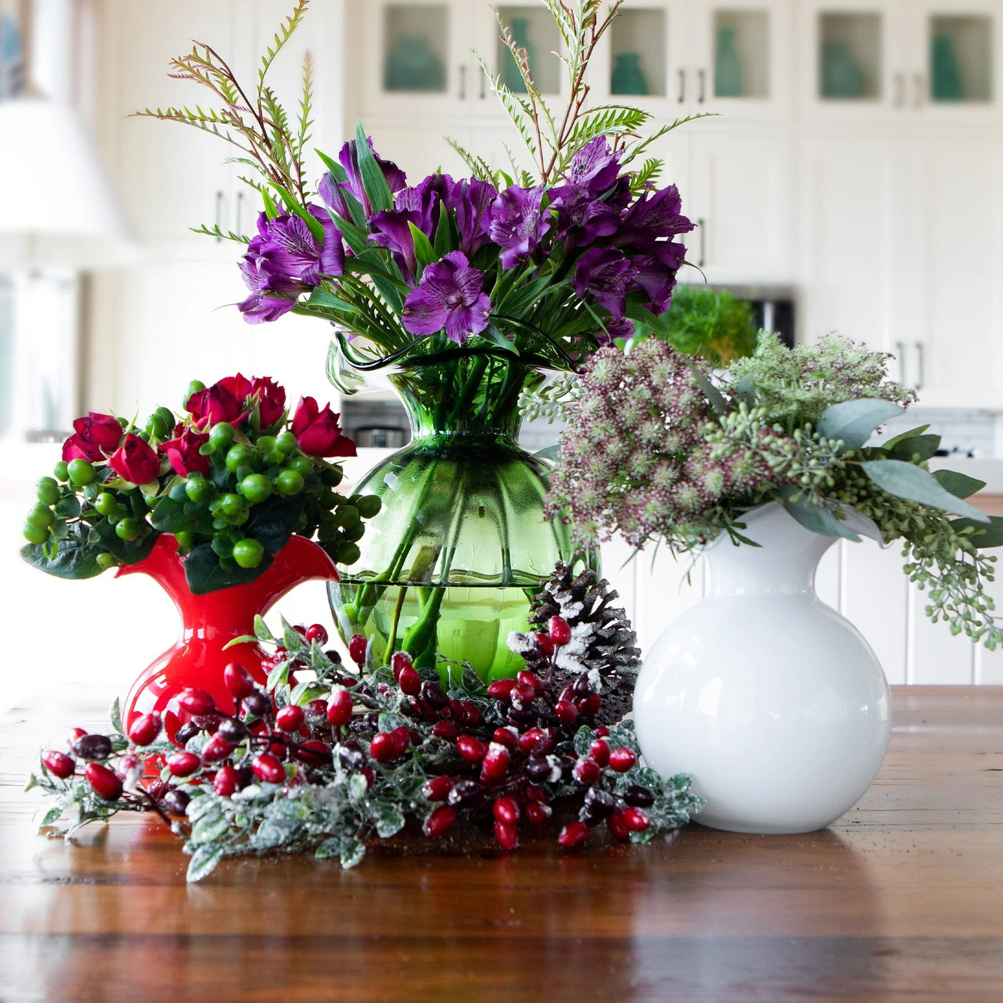 Hibiscus Glass White Bud Vase  vietri