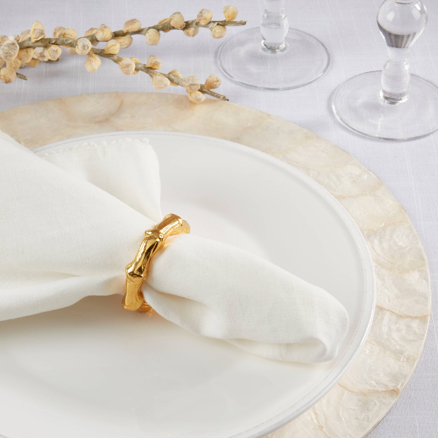 Sleek Aluminum Bamboo Napkin Ring: Gold Napkin Rings Saro Lifestyle