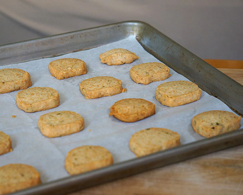 Pre-cut Parchment paper Kitchen Tools Harold Import