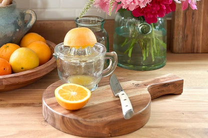 Bistro Glass Citrus Hand Press Juicer with Measuring Cup Kitchen Tools etúHOME