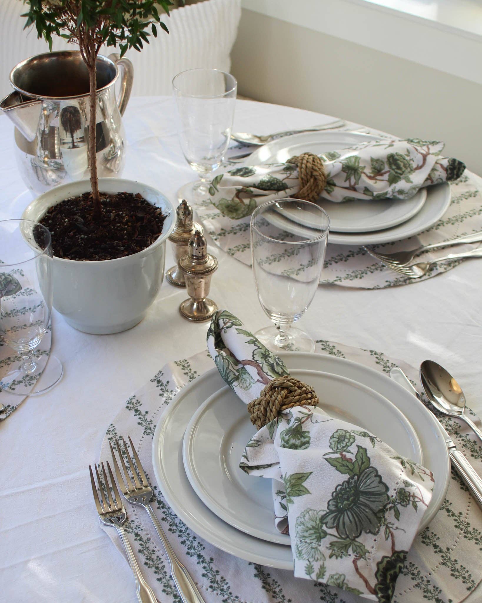 Florence Floral Napkins Set of Four: Fern Linens and placemats Willamere