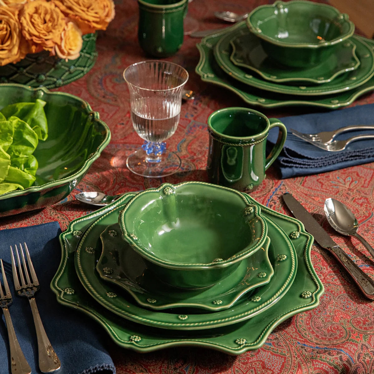 Berry & Thread Scalloped Charger/Platter - Basil