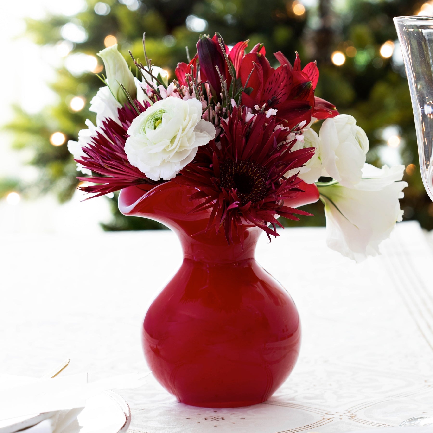 Hibiscus Glass Red Bud Vase  vietri