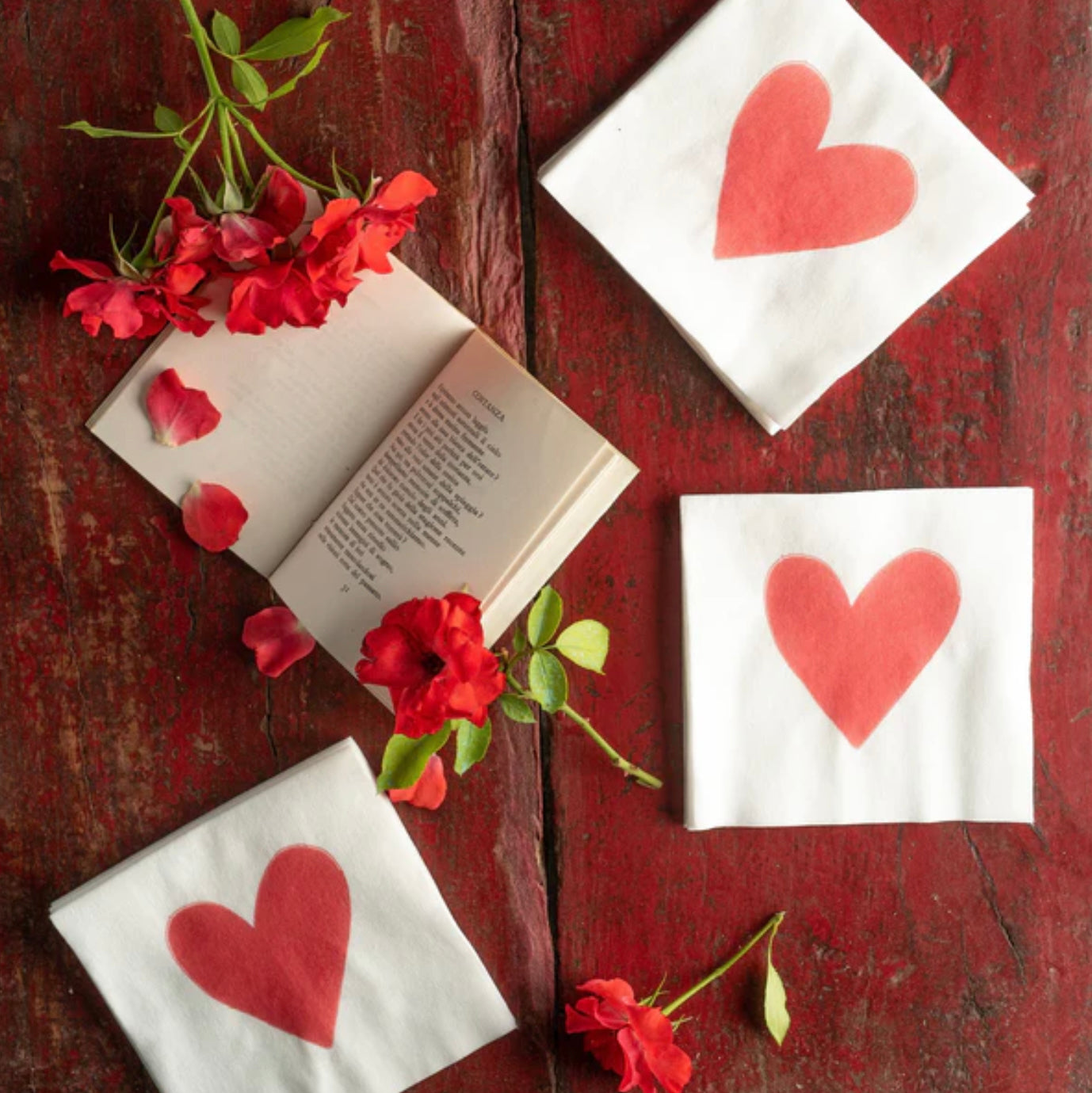 Hearts Cocktail Napkin - Vietri Papersoft Napkins Linens and placemats VIETRI